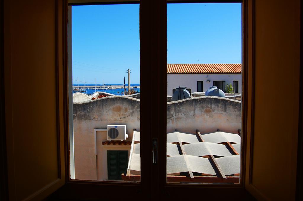 I Tre Golfi Lägenhet San Vito Lo Capo Rum bild